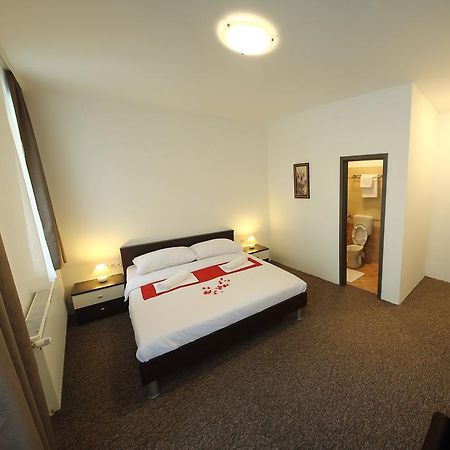 Sobe Oliva Hotell Zagreb Eksteriør bilde